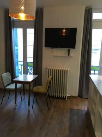 Le Pavillon Bleu Apartment Lourdes Exterior photo