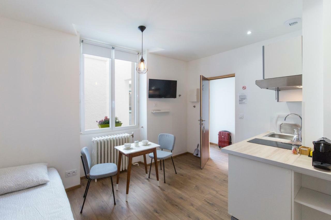 Le Pavillon Bleu Apartment Lourdes Exterior photo